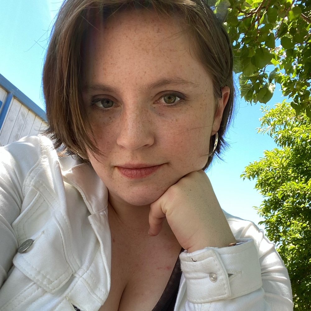 Meet your Posher, Elizabeth